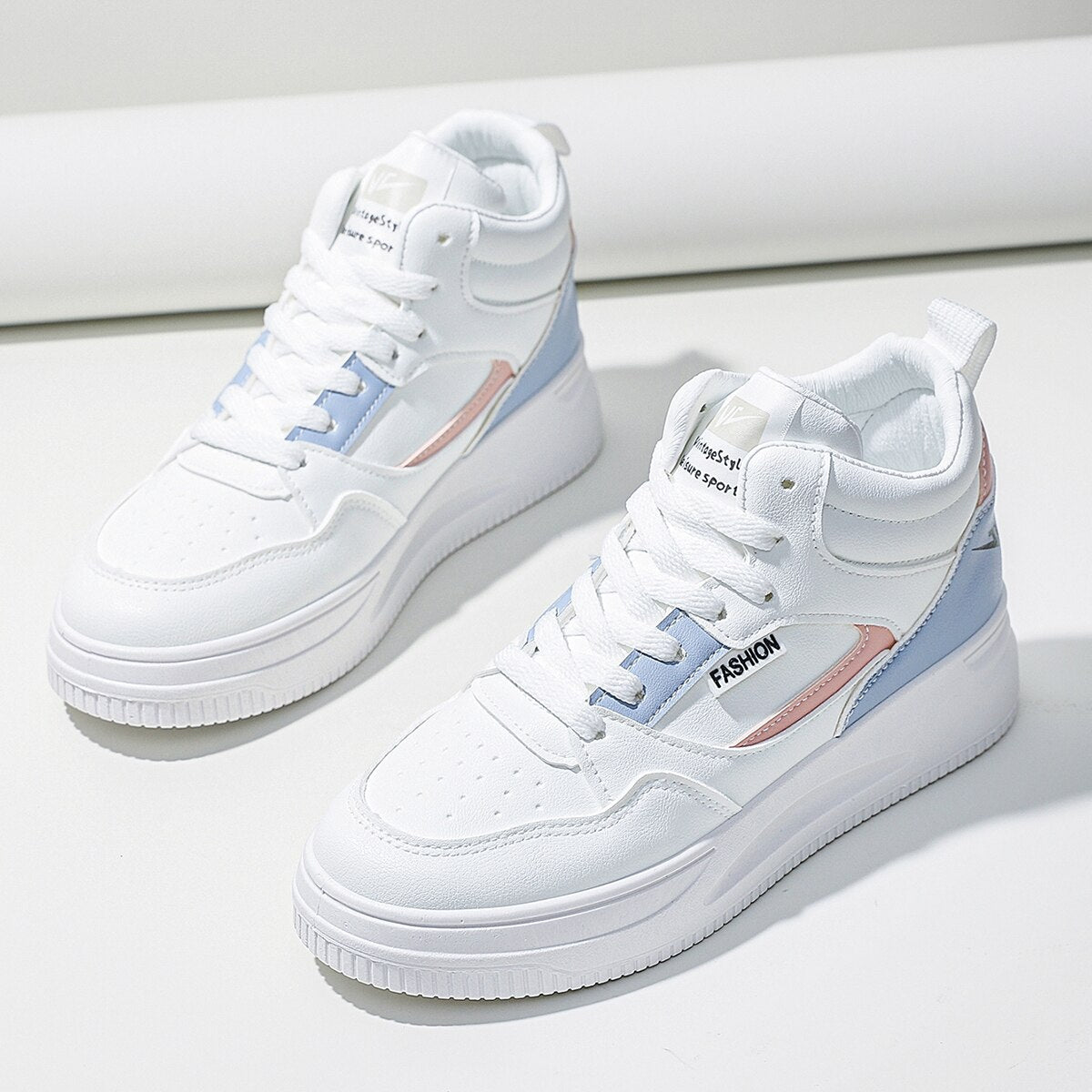 Beauties: Weiße Colourblock-Schnürschuhe für Damen