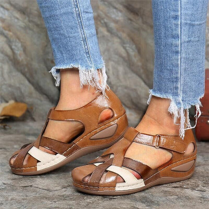 Retro Baotou Hohle Farblich passende Plateausandalen - Nachtglanz™