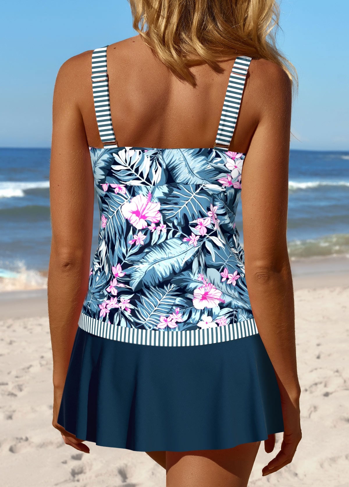 Taillenhoher Tankini aus Patchwork mit tropischen Pflanzen